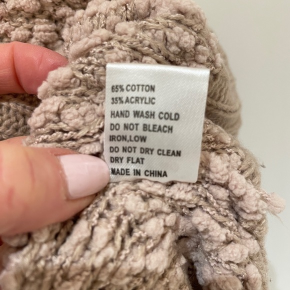 Cozy Hooded Sweater by Polm - Picture 11 of 12